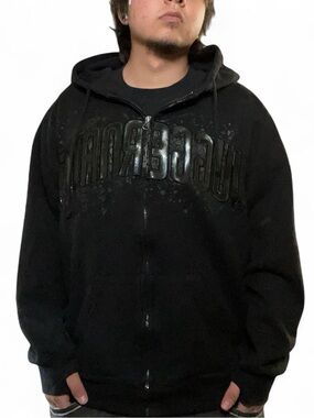 Vintage Juggernaut Footwear Co. Y2K Black Zip-Up Spellout Hoodie with Thumbholes